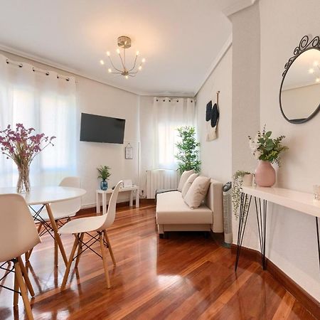 Vivienda Turistica Junto Al Ayuntamiento Appartement Bilbao Buitenkant foto
