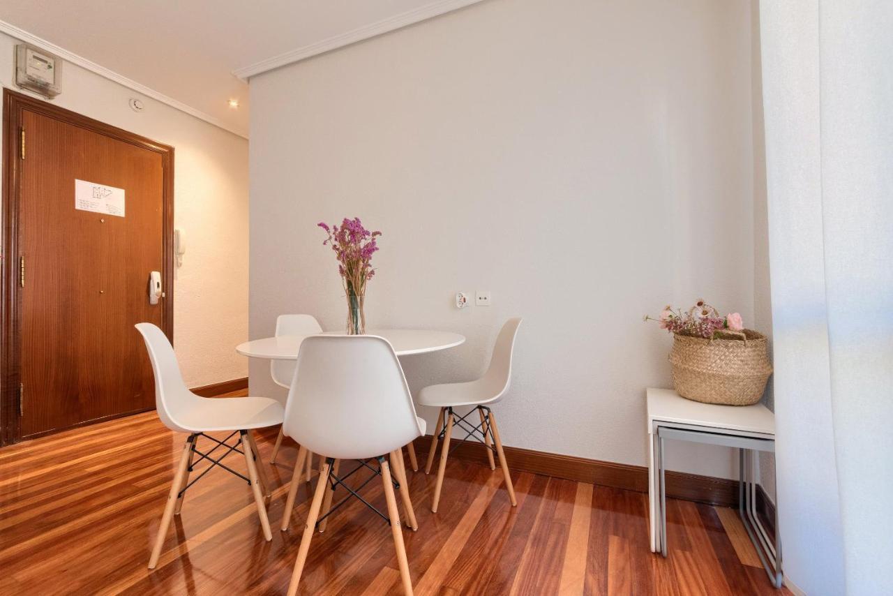 Vivienda Turistica Junto Al Ayuntamiento Appartement Bilbao Buitenkant foto