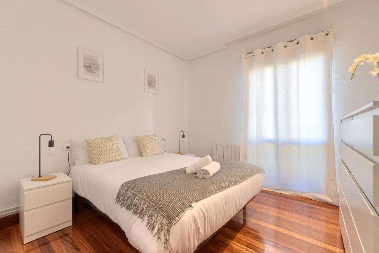 Vivienda Turistica Junto Al Ayuntamiento Appartement Bilbao Buitenkant foto