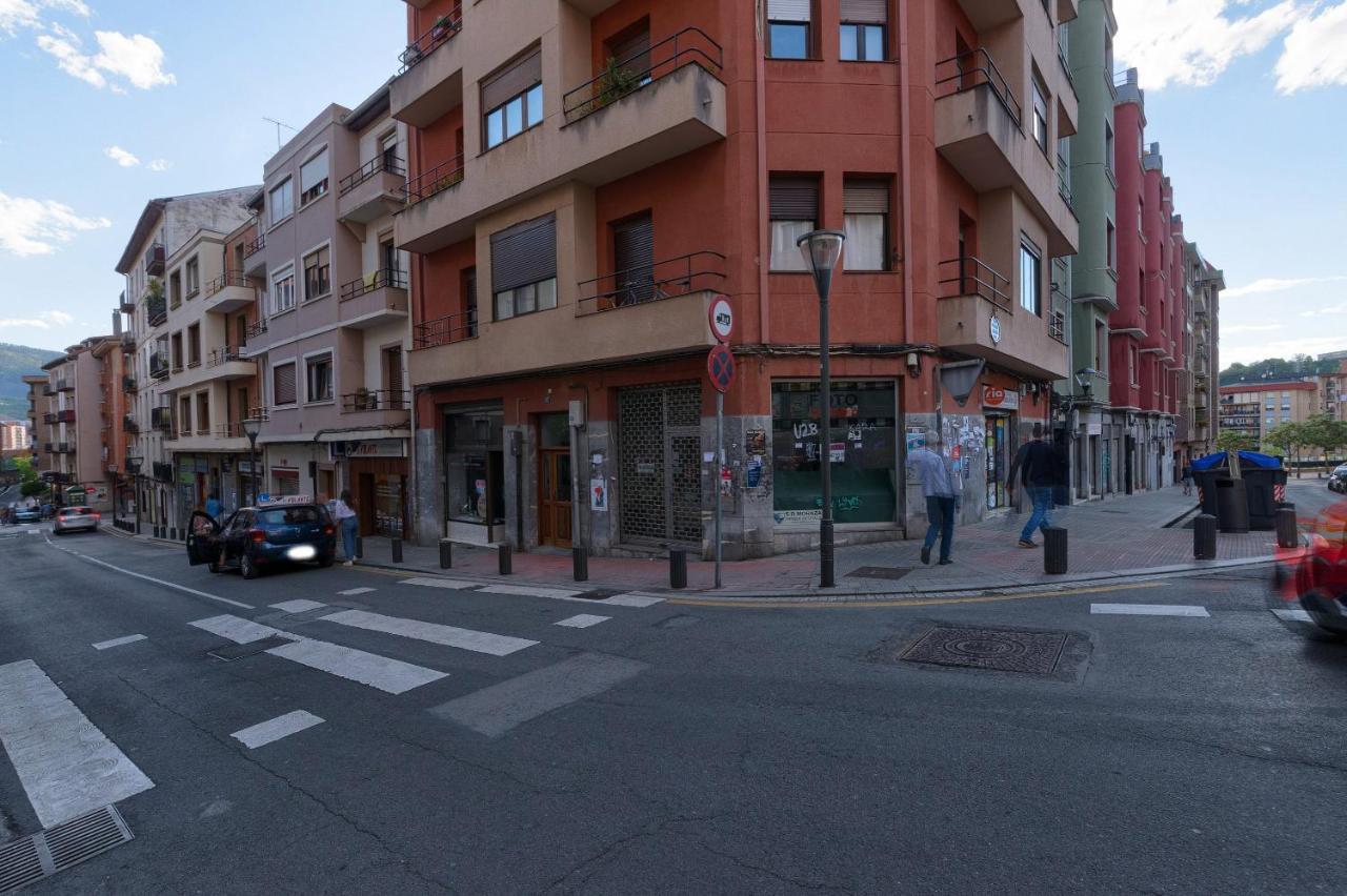 Vivienda Turistica Junto Al Ayuntamiento Appartement Bilbao Buitenkant foto