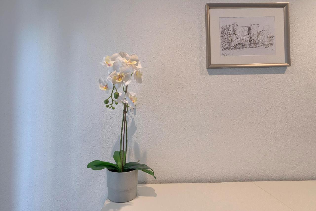 Vivienda Turistica Junto Al Ayuntamiento Appartement Bilbao Buitenkant foto